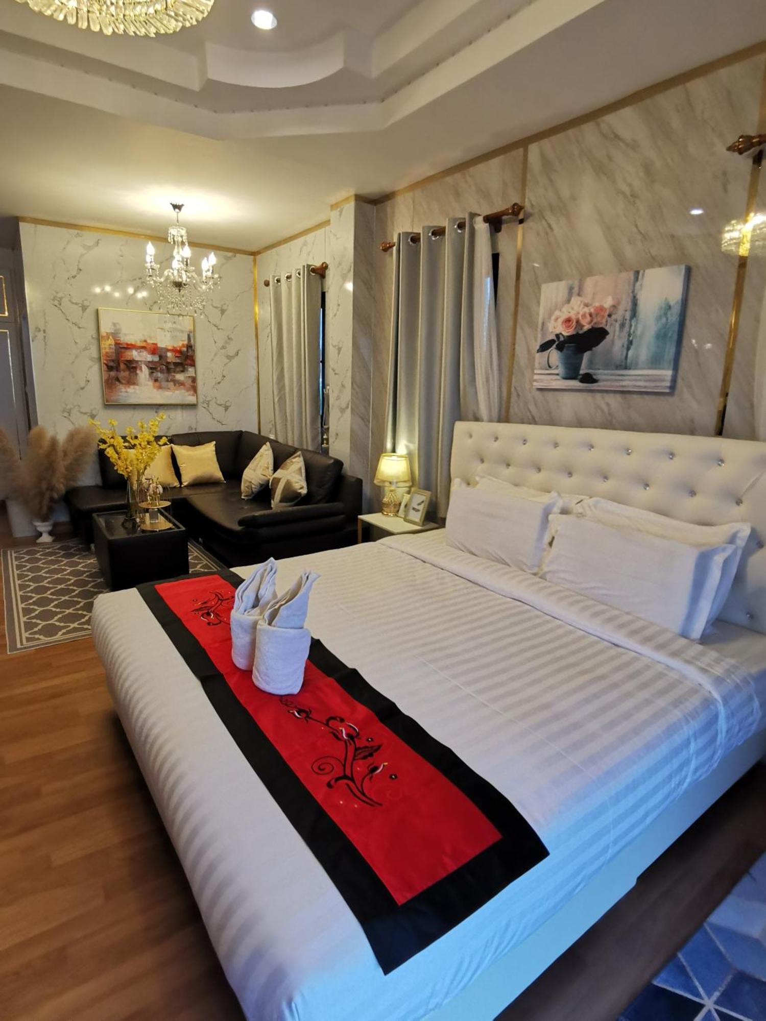 The Star Hotel Удон Тани Стая снимка