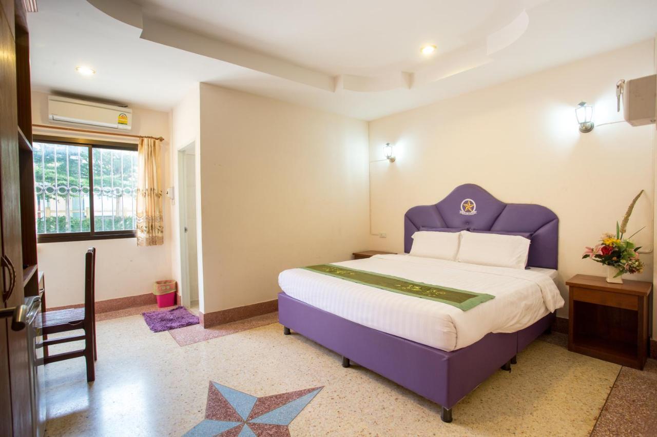 The Star Hotel Удон Тани Екстериор снимка